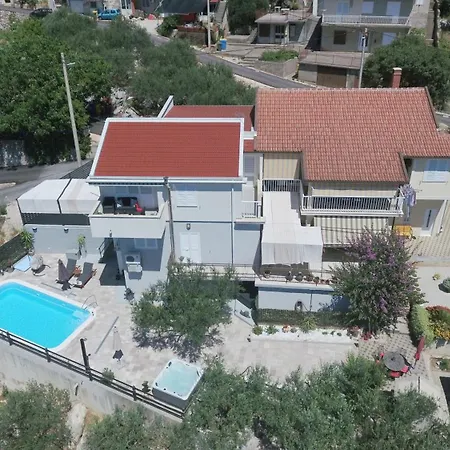 Seven Lakes Peracko Blato